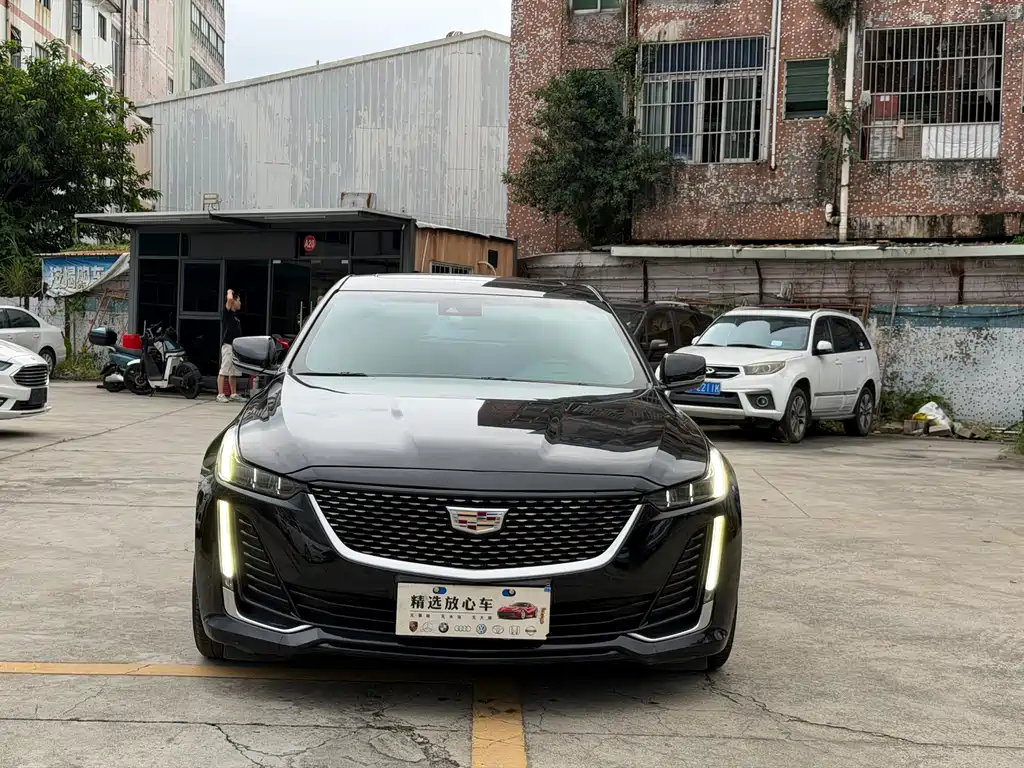 Cadillac CT5 — миниатюра 2