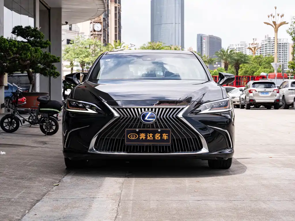 Lexus ES 2020 300h Executive