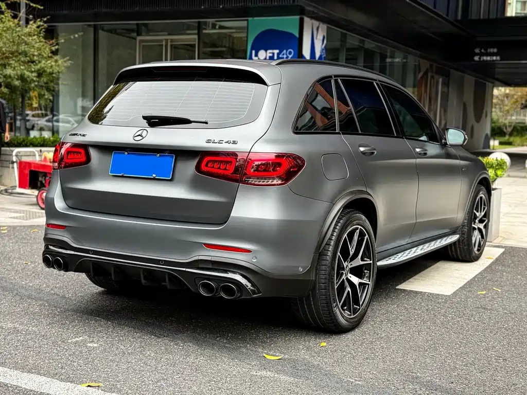 MERCEDES-BENZ GLC AMG