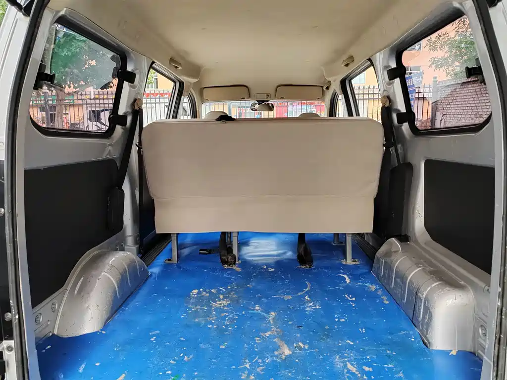 Wuling Hongguang V — миниатюра 9