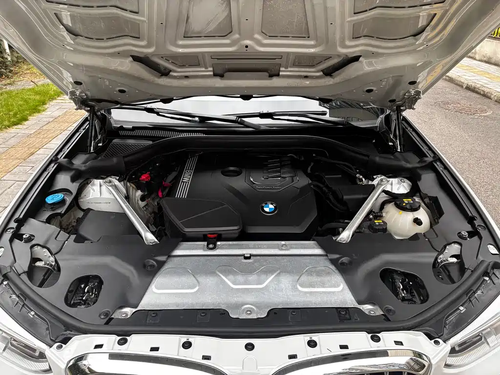 BMW X3 — миниатюра 24