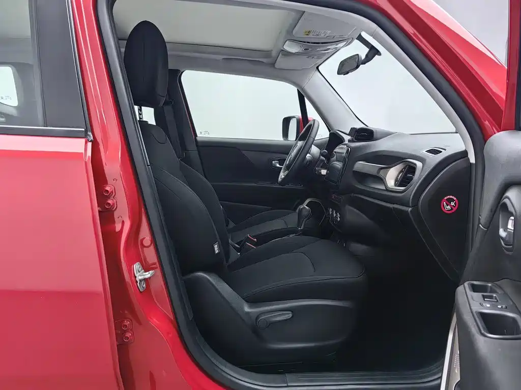 Jeep Renegade — миниатюра 23