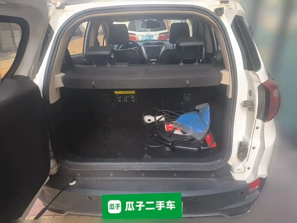 BYD Yuan EV — миниатюра 10