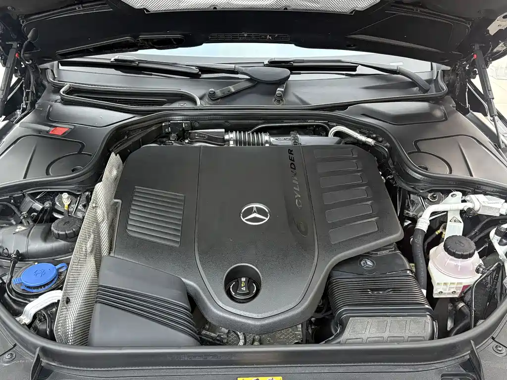 Mercedes-Benz S-Class — миниатюра 7