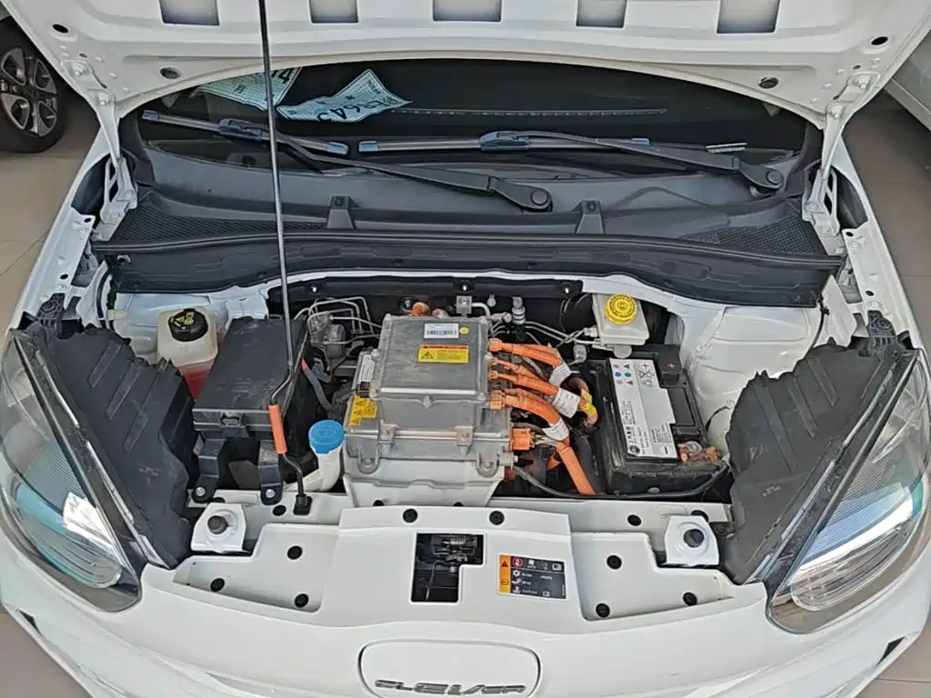 Roewe Clever — миниатюра 20