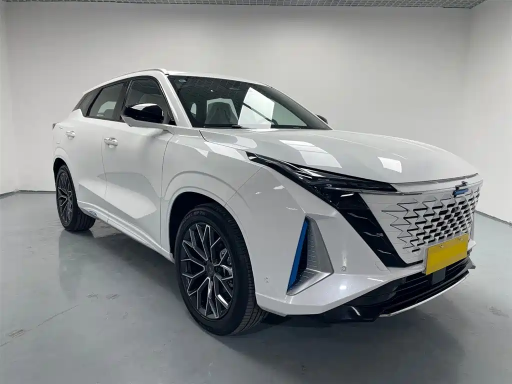 CHANGAN CHANGAN AUCHAN Z6 NEW ENERGY