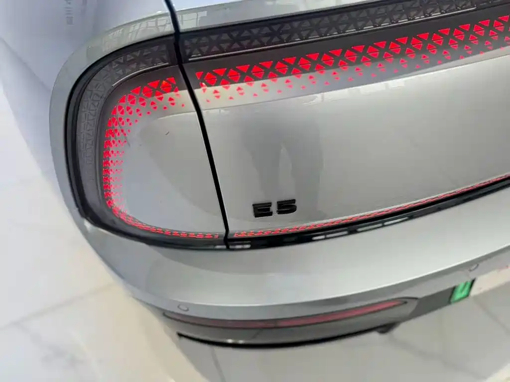 Audi E5 Sportback — миниатюра 11