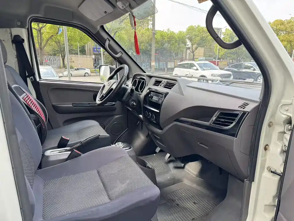 Geely Shuailing — миниатюра 7