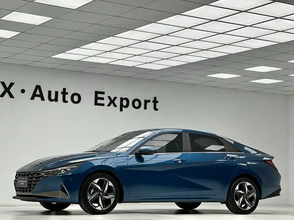 Hyundai Elantra — миниатюра 10