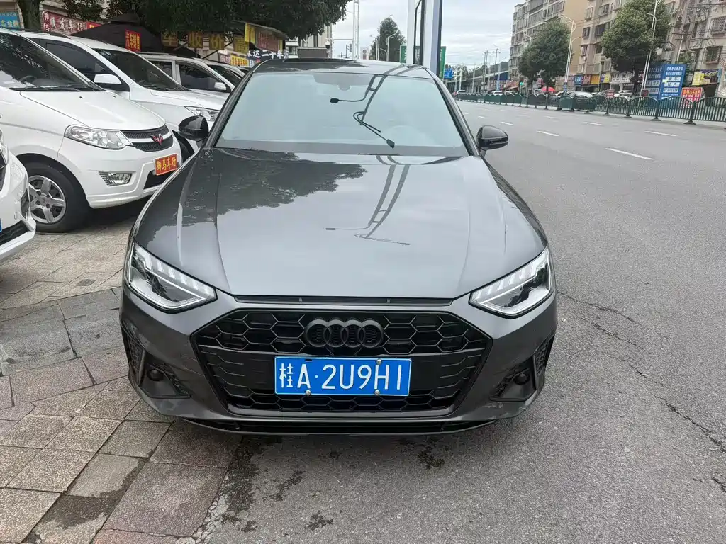 Audi A4L — миниатюра 2