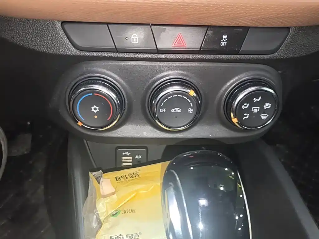 Buick Verano — миниатюра 13