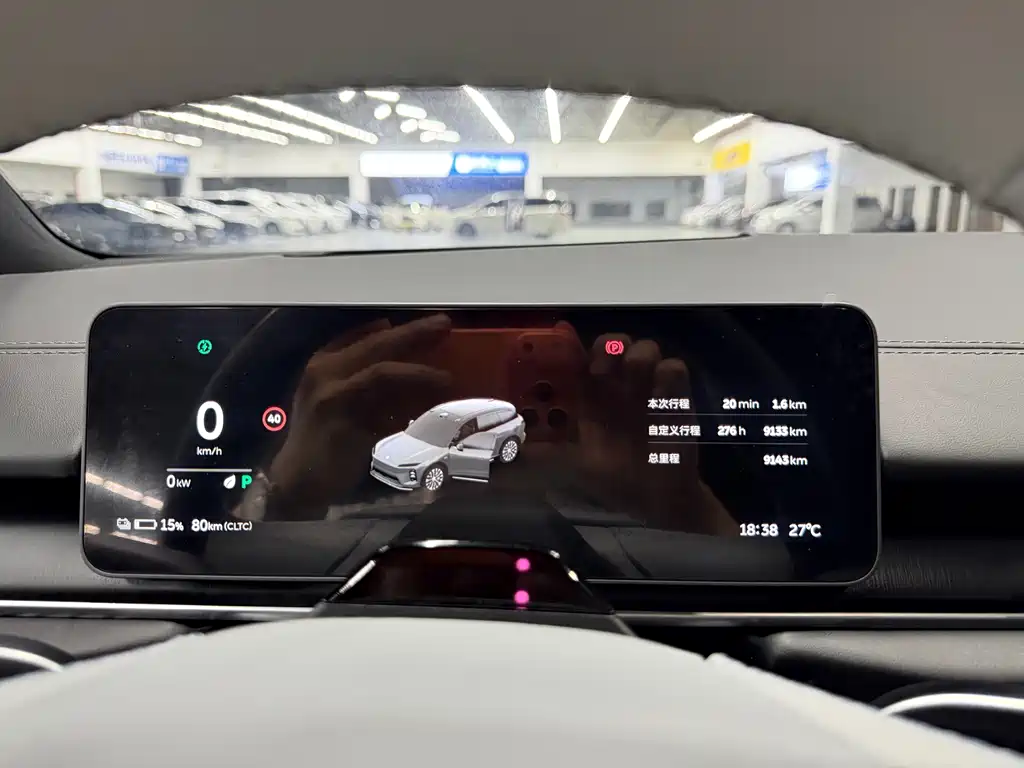 NIO ES6 — миниатюра 8