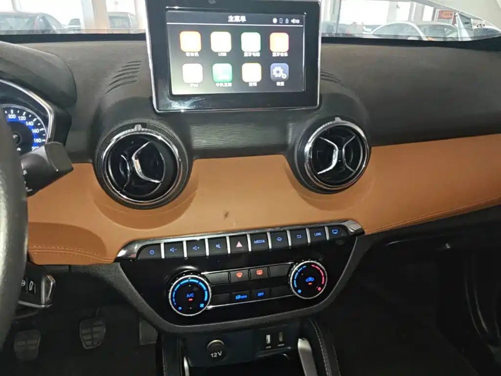 BAIC Senova X35 — миниатюра 13