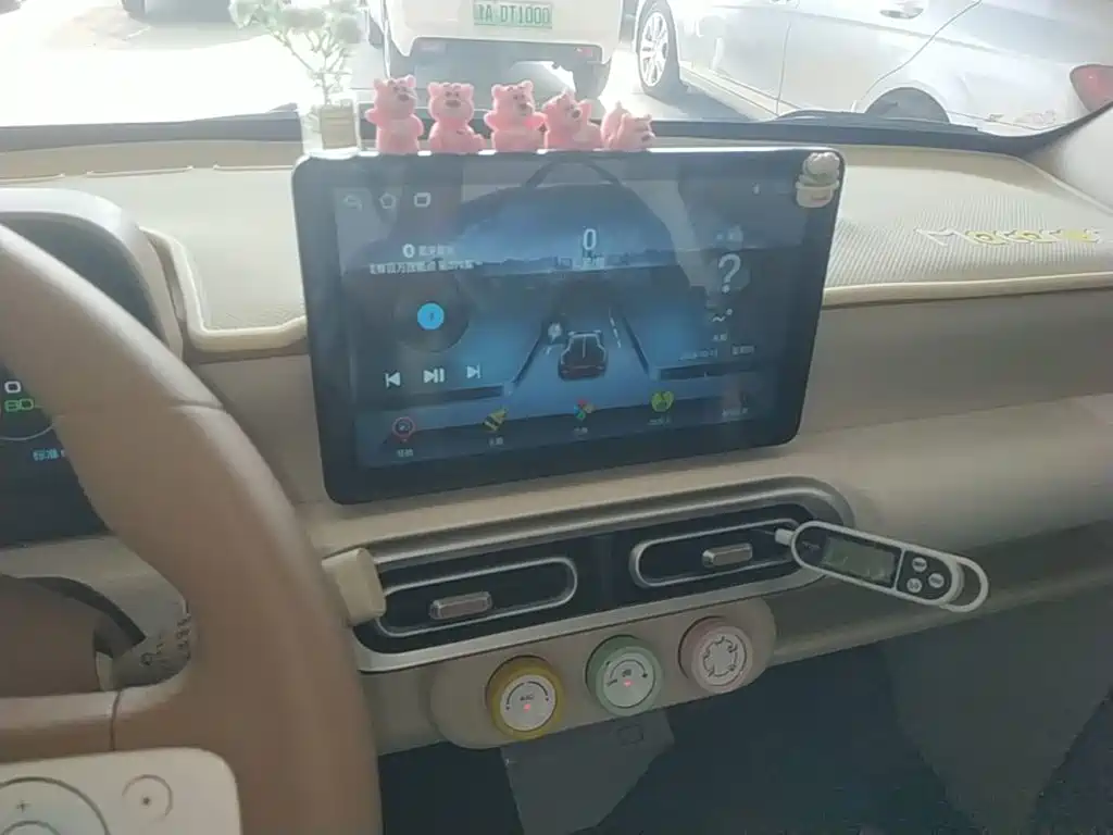 Wuling MINIEV — миниатюра 13