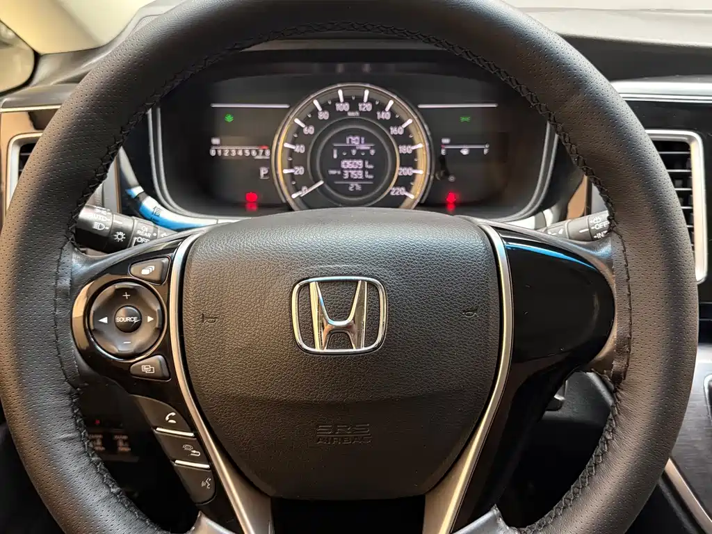 Honda Elysion — миниатюра 12