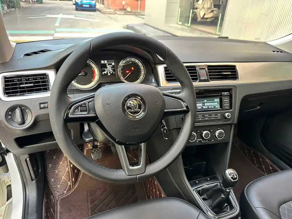 Skoda Rapid — миниатюра 31