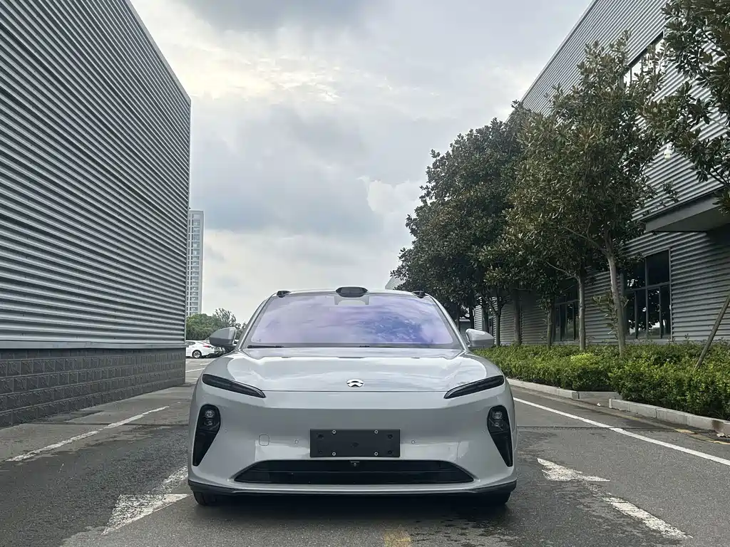 NIO ET5T — миниатюра 3