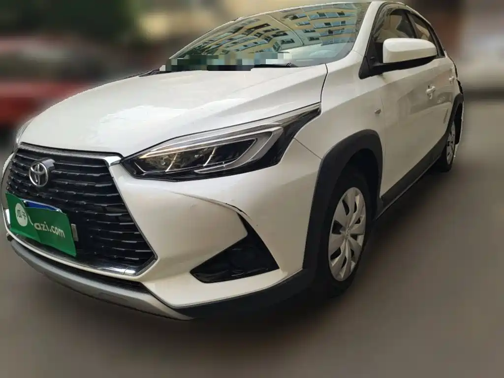 Toyota Yaris L 2022
