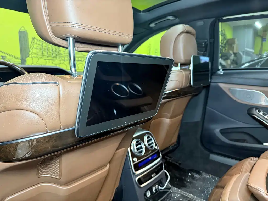 Mercedes-Benz S-Class — миниатюра 17