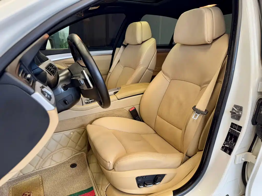 BMW 5 Series (Import) — миниатюра 5