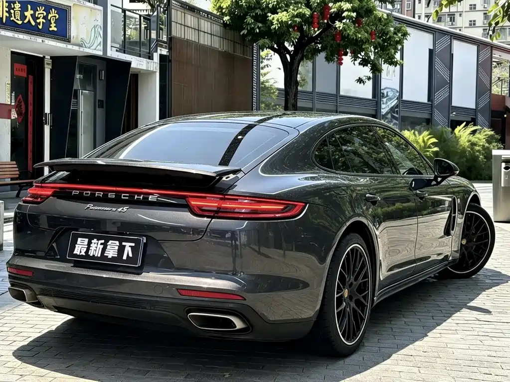 Porsche Panamera — миниатюра 9