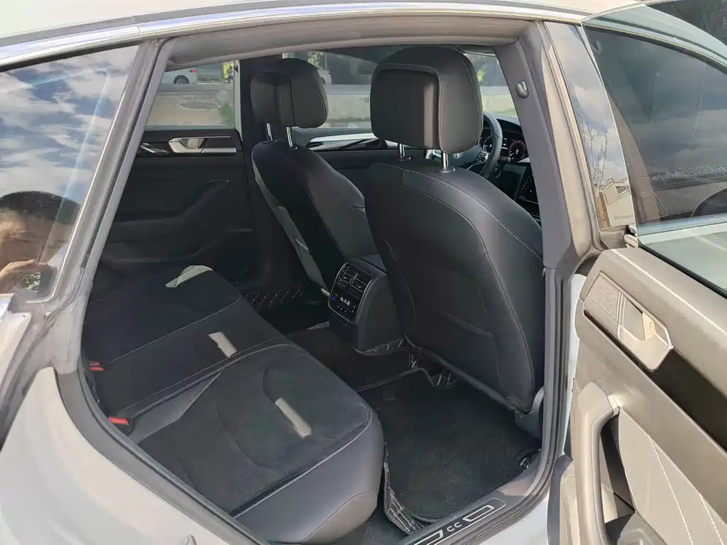 Volkswagen CC — миниатюра 6