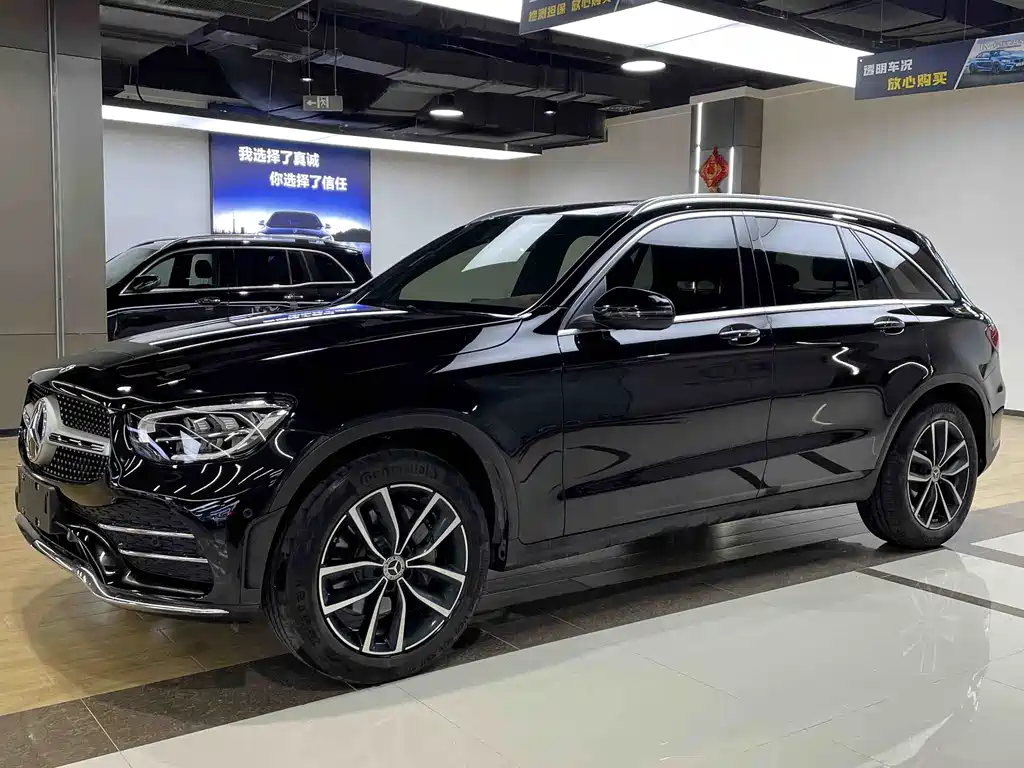 MERCEDES-BENZ GLC