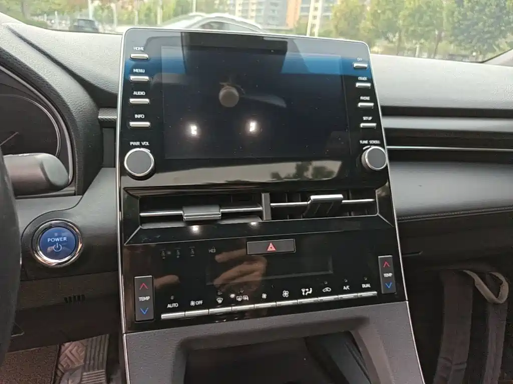 Toyota Avalon — миниатюра 13