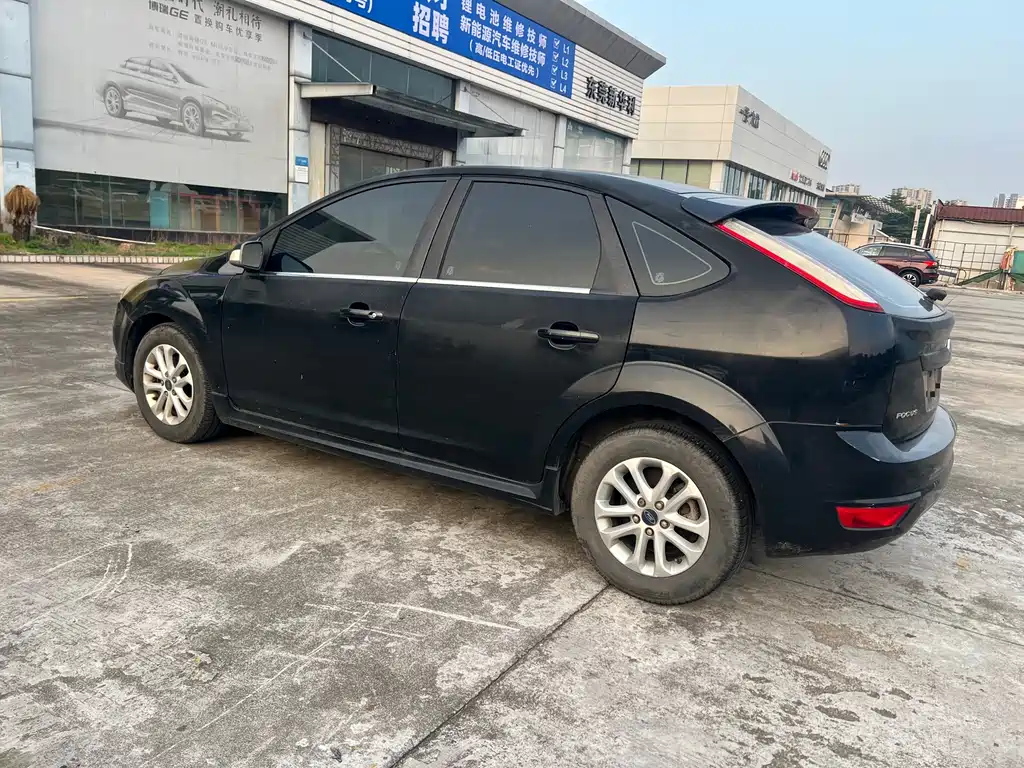 Ford Focus — миниатюра 6