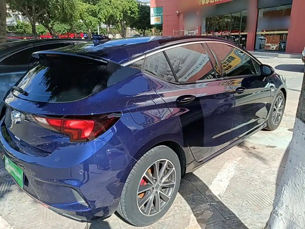 Buick Verano — миниатюра 7