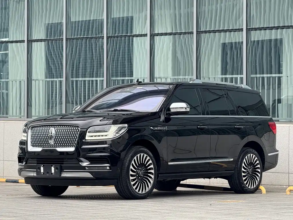 Lincoln Navigator — миниатюра 3