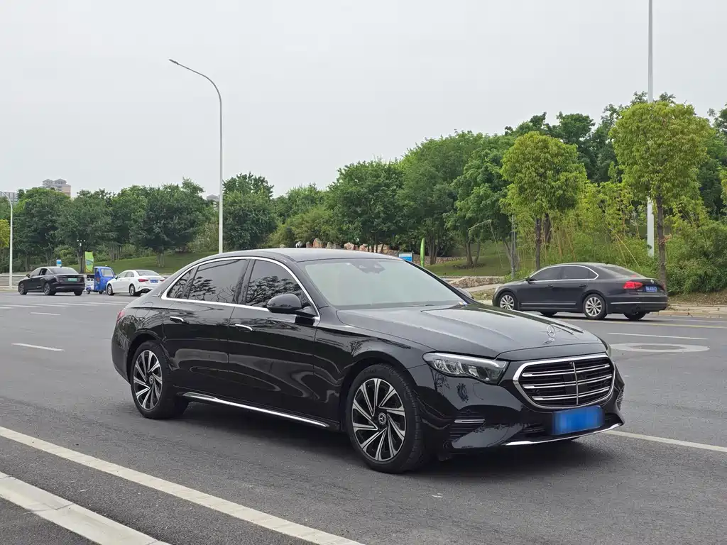Mercedes-Benz E-Class E 2024 E 300 L Luxury
