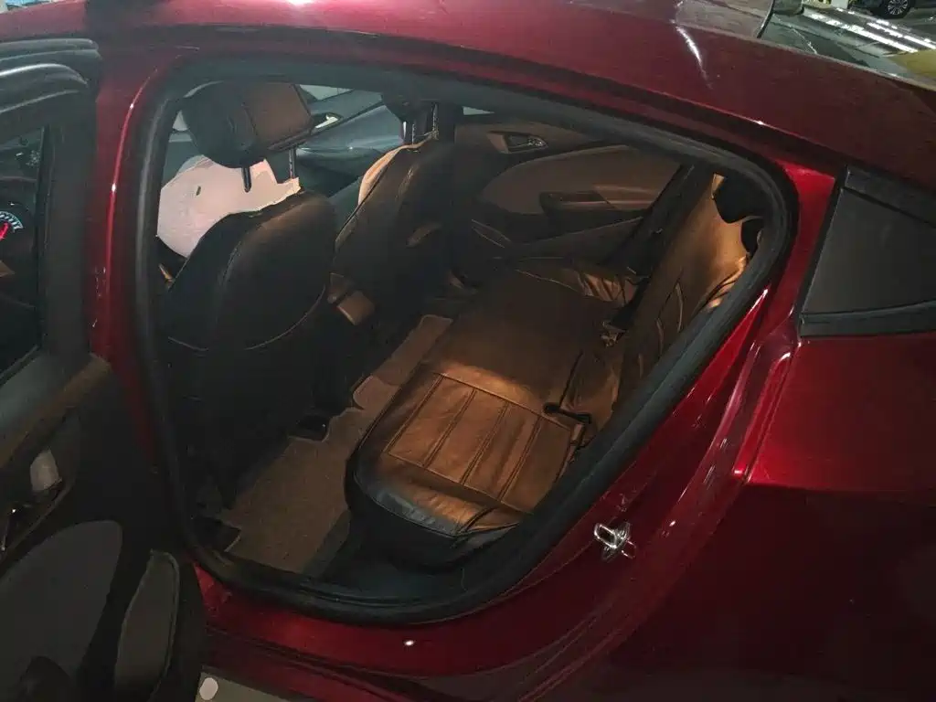 Chevrolet Cruze — миниатюра 14