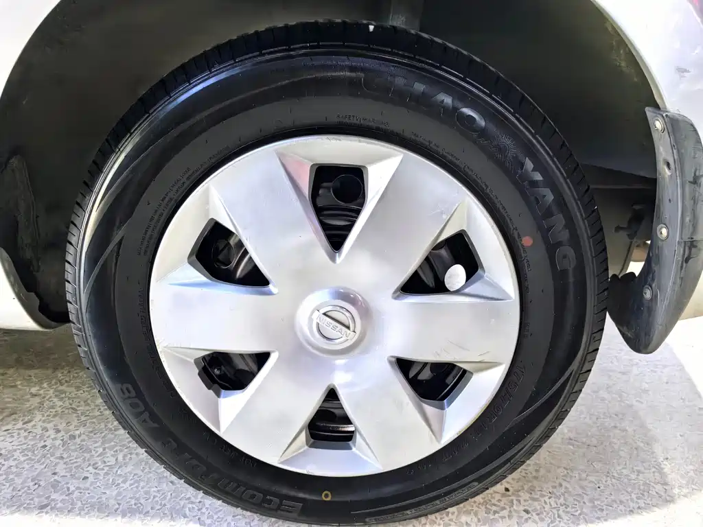 Nissan Livina — миниатюра 7