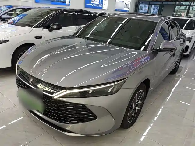 2025 BYD Qin