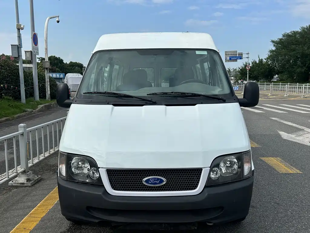 Ford Transit Classic — миниатюра 2