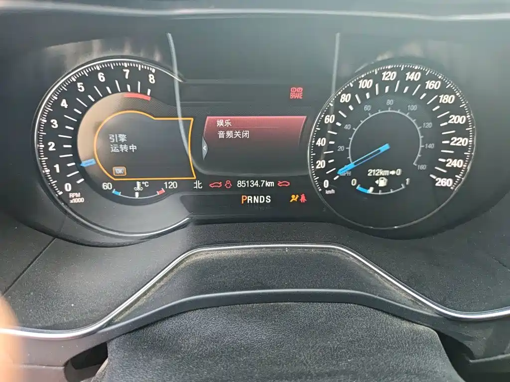 Ford Mondeo — миниатюра 12