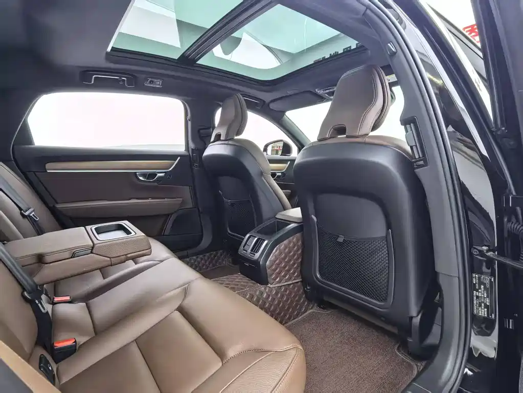 Volvo S90 2021 B5 Luxury