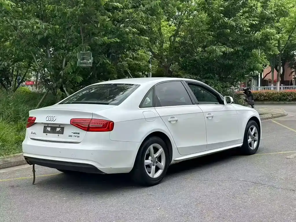 Audi A4L — миниатюра 9