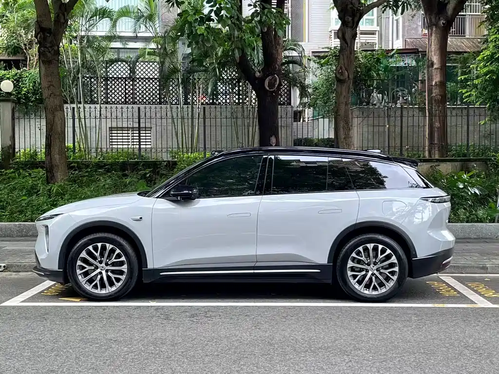 NIO ES6 — миниатюра 19