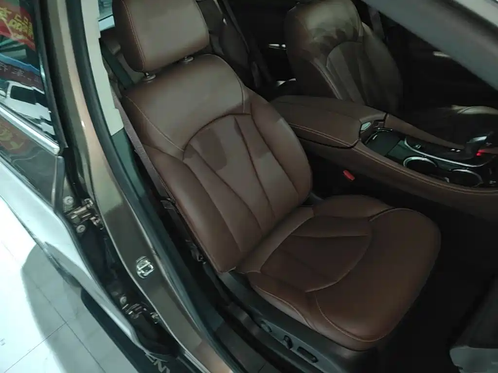 Buick Envision Plus — миниатюра 25