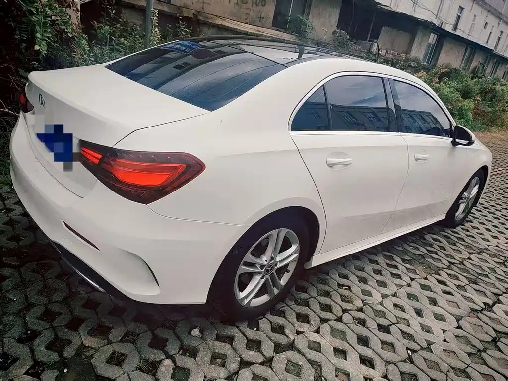 Mercedes-Benz A-Class — миниатюра 11