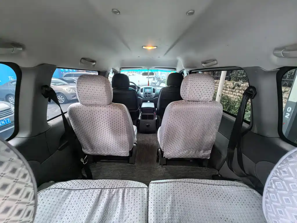 Forthing Lingzhi M3 1.6L 7 seats Standard Type, фото 9