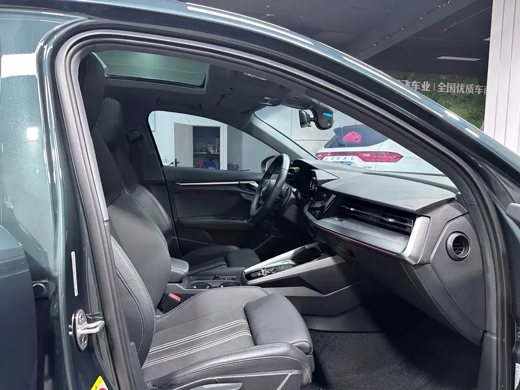 Audi A3 — миниатюра 12