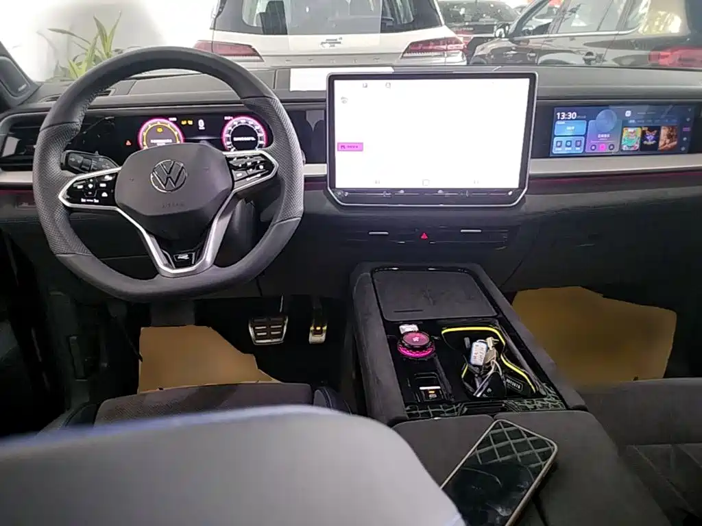 Volkswagen Teramont — миниатюра 10