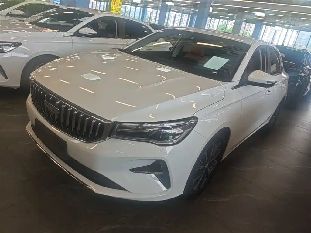 Geely Emgrand 2024