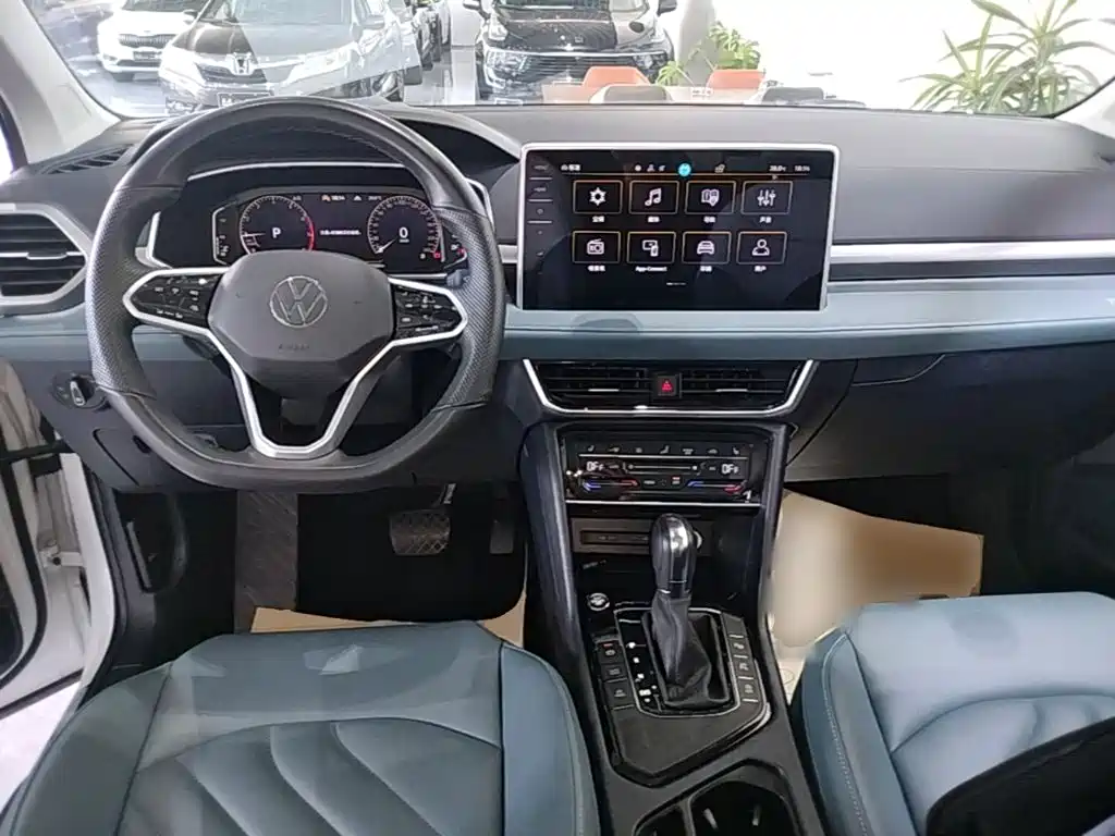 Volkswagen Tharu — миниатюра 10