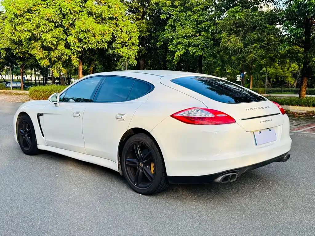 Porsche Panamera — миниатюра 8