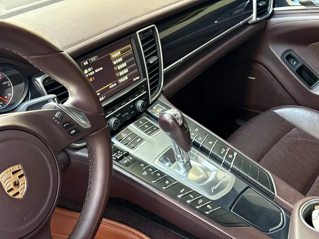 Porsche Panamera — миниатюра 16