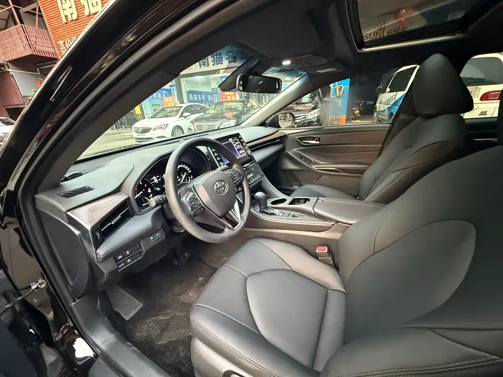 Toyota Avalon — миниатюра 7
